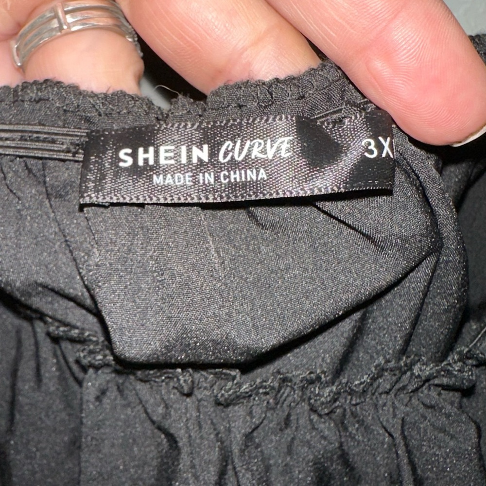 Shein Tops - Picture 2 of 2